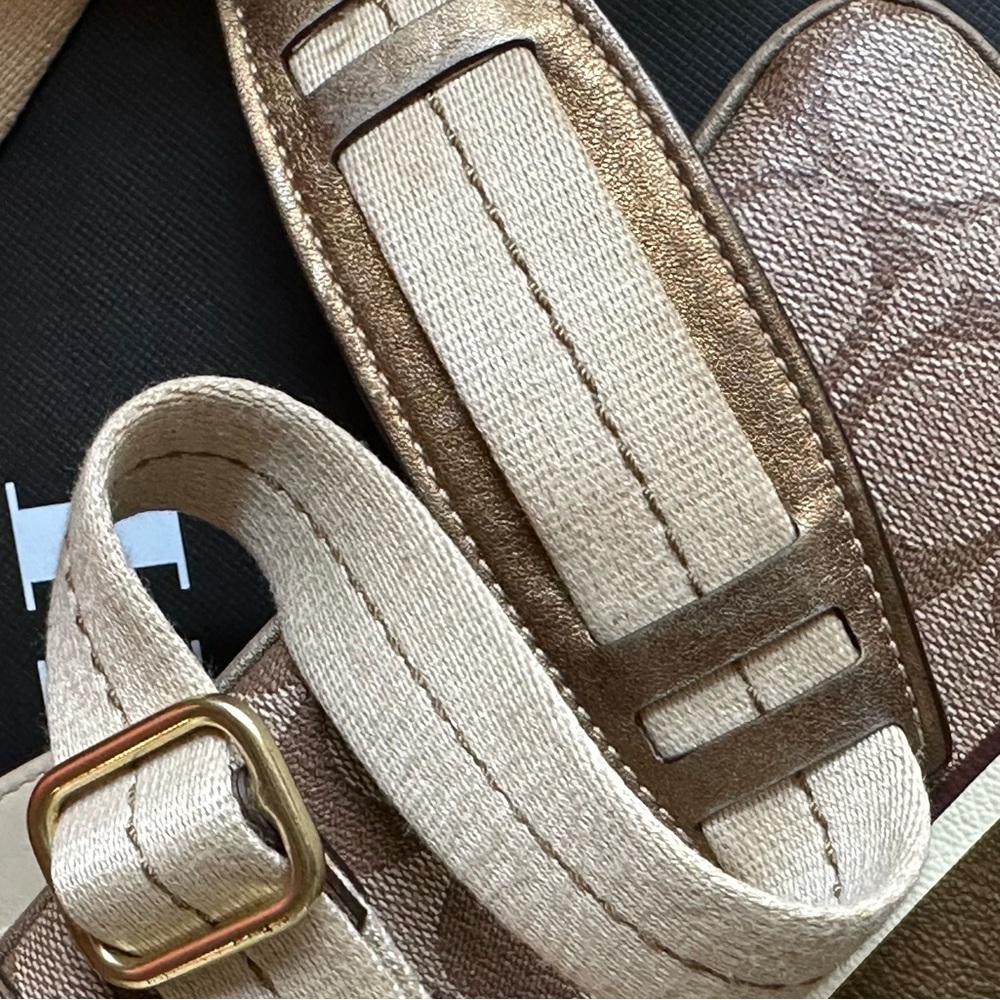 Coach Heritage Crossbody with Tattersall lining - Picture 15 of 16
